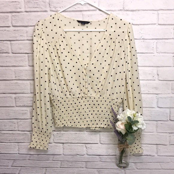 Beautiful Off-White Blouse - Picture 10 of 16